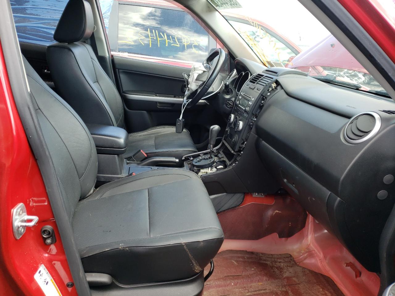 Photo 5 from auction – 2012 SUZUKI GRAND VITA with VIN JS3TD0D76C4100014