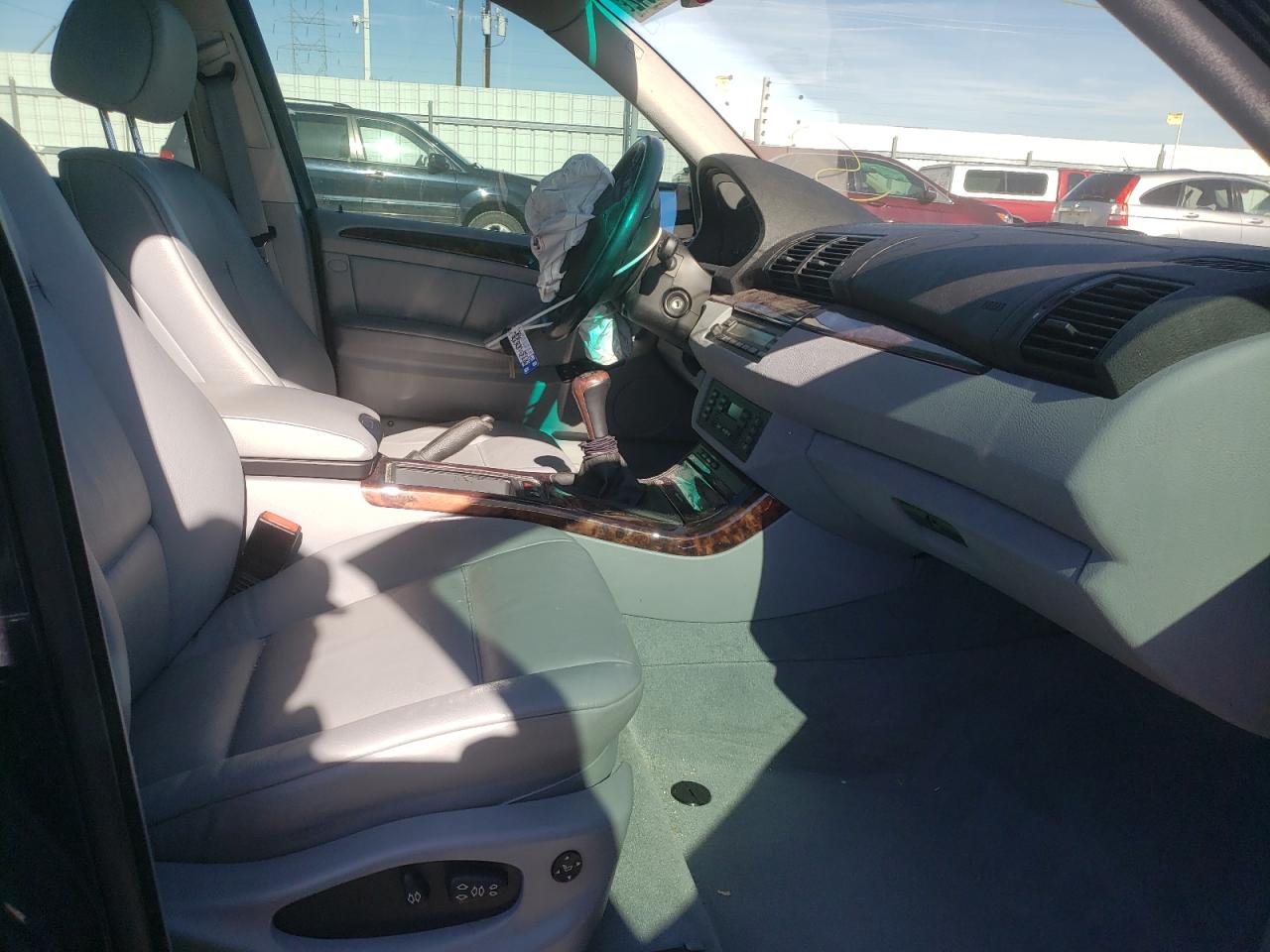 Photo 5 from auction – 2006 BMW X5 3.0I with VIN 5UXFA13556LF99085