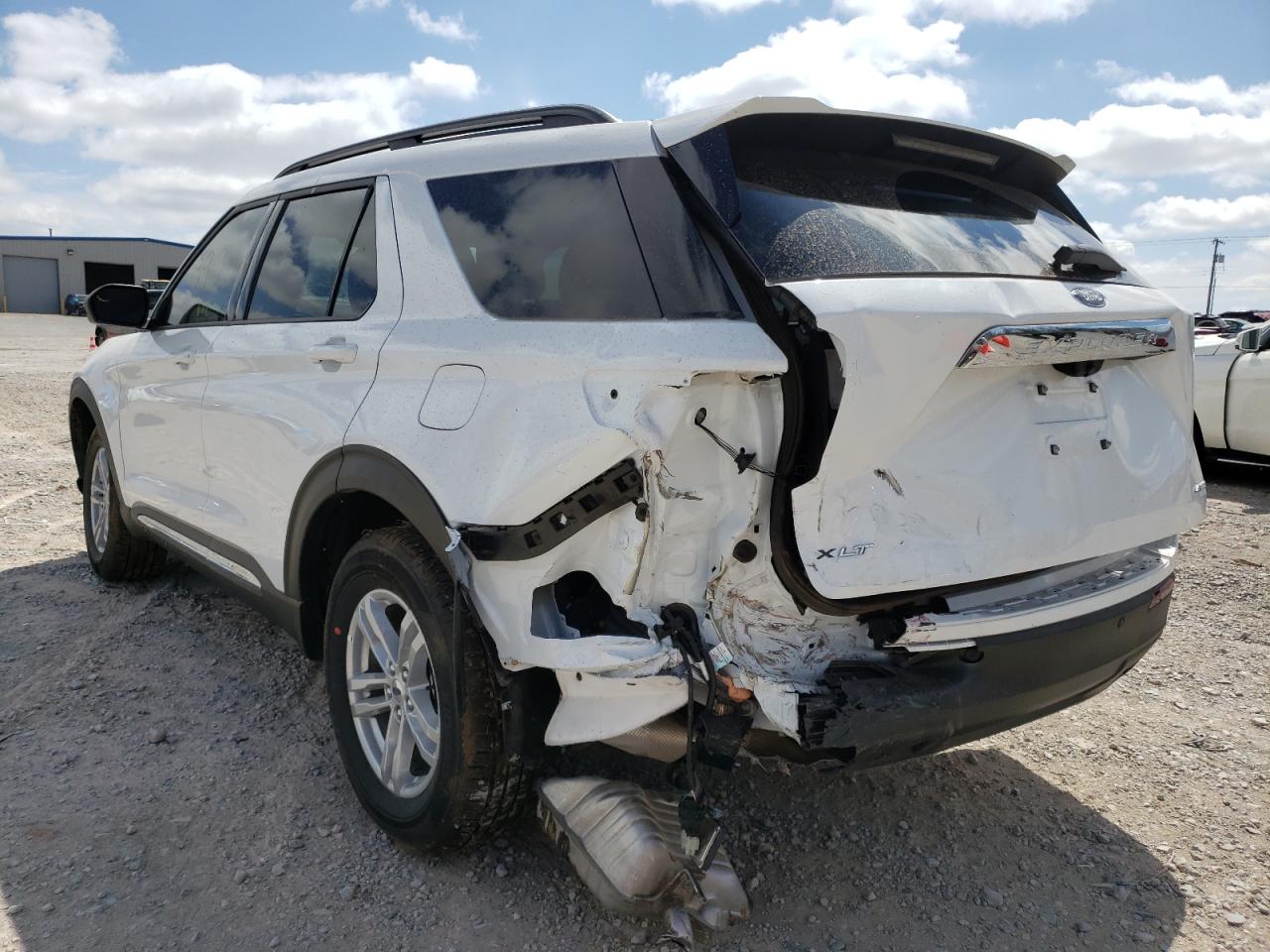Photo 3 from auction – 2021 FORD EXPLORER X with VIN 1FMSK8DH9MGC02815
