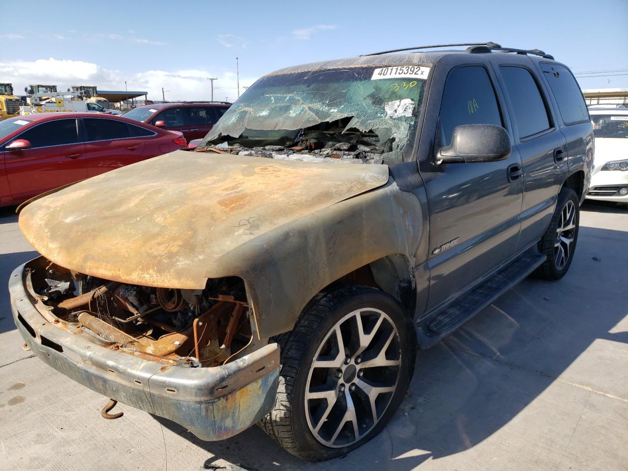 Photo 2 from auction – 2001 CHEVROLET TAHOE C150 with VIN 1GNEC13T91R123762