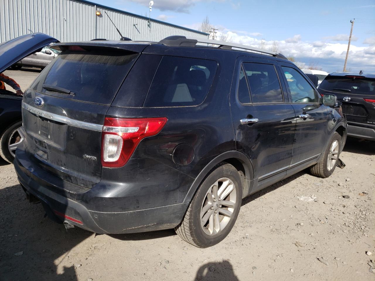 Photo 4 from auction – 2015 FORD EXPLORER X with VIN 1FM5K8D89FGA41205