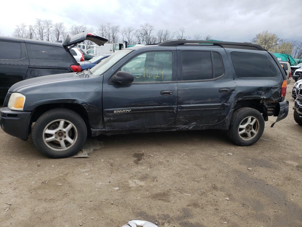 Photo 9 from auction – 2004 GMC ENVOY XL with VIN 1GKET16S446218199