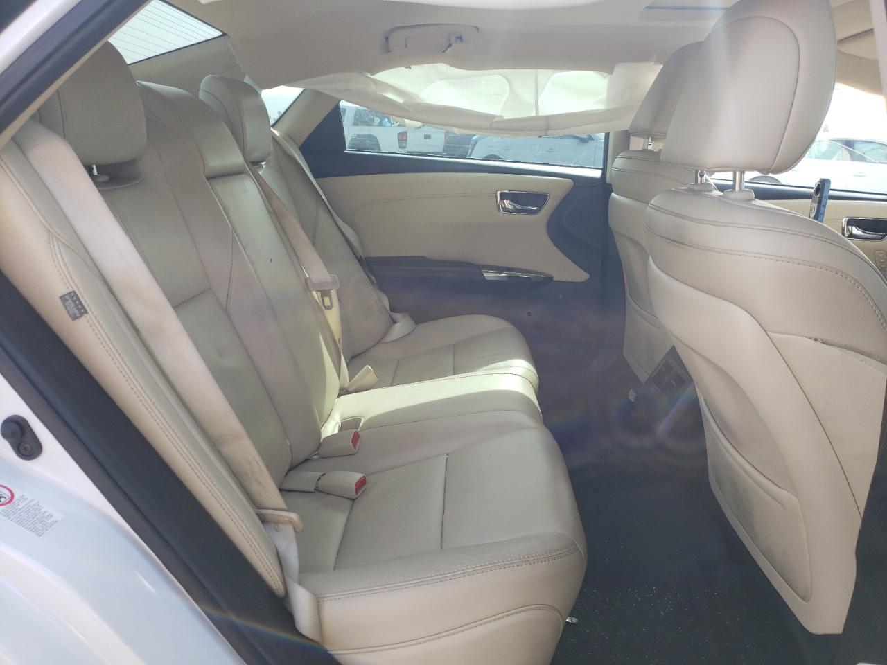 Photo 6 from auction – 2016 TOYOTA AVALON HYB with VIN 4T1BD1EB9GU048673