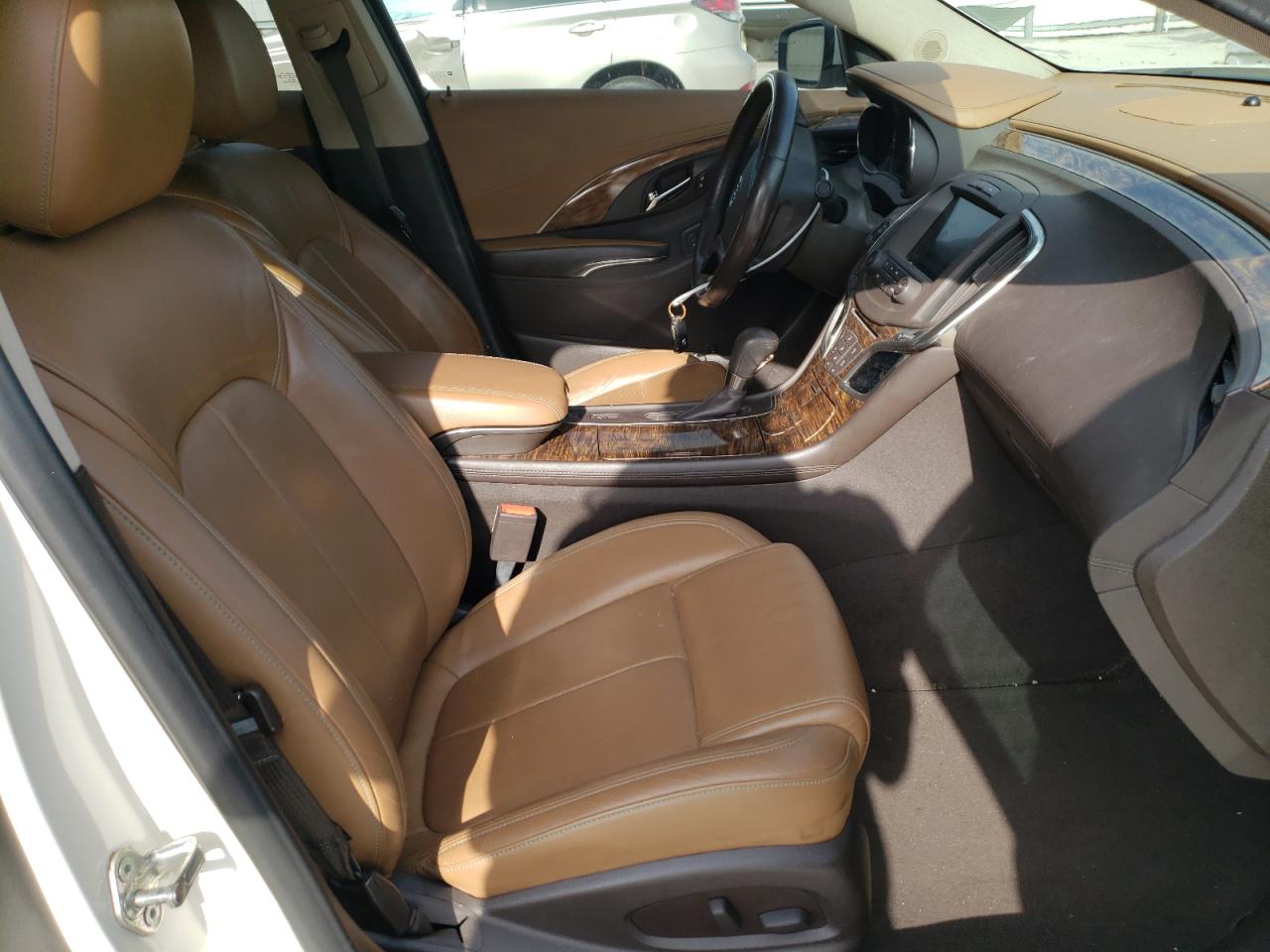 Photo 5 from auction – 2014 BUICK LACROSSE P with VIN 1G4GD5G37EF184451