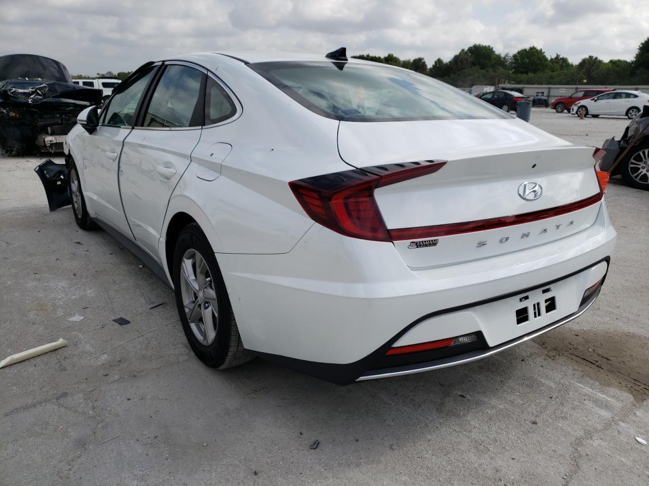 Photo 3 from auction – 2022 HYUNDAI SONATA SE with VIN 5NPEG4JA1NH150192