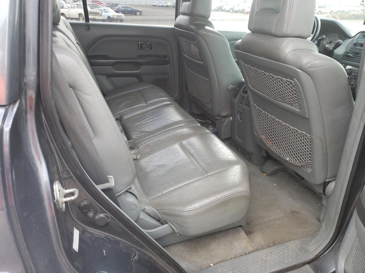 Photo 6 from auction – 2004 HONDA PILOT EXL with VIN 2HKYF18534H549434