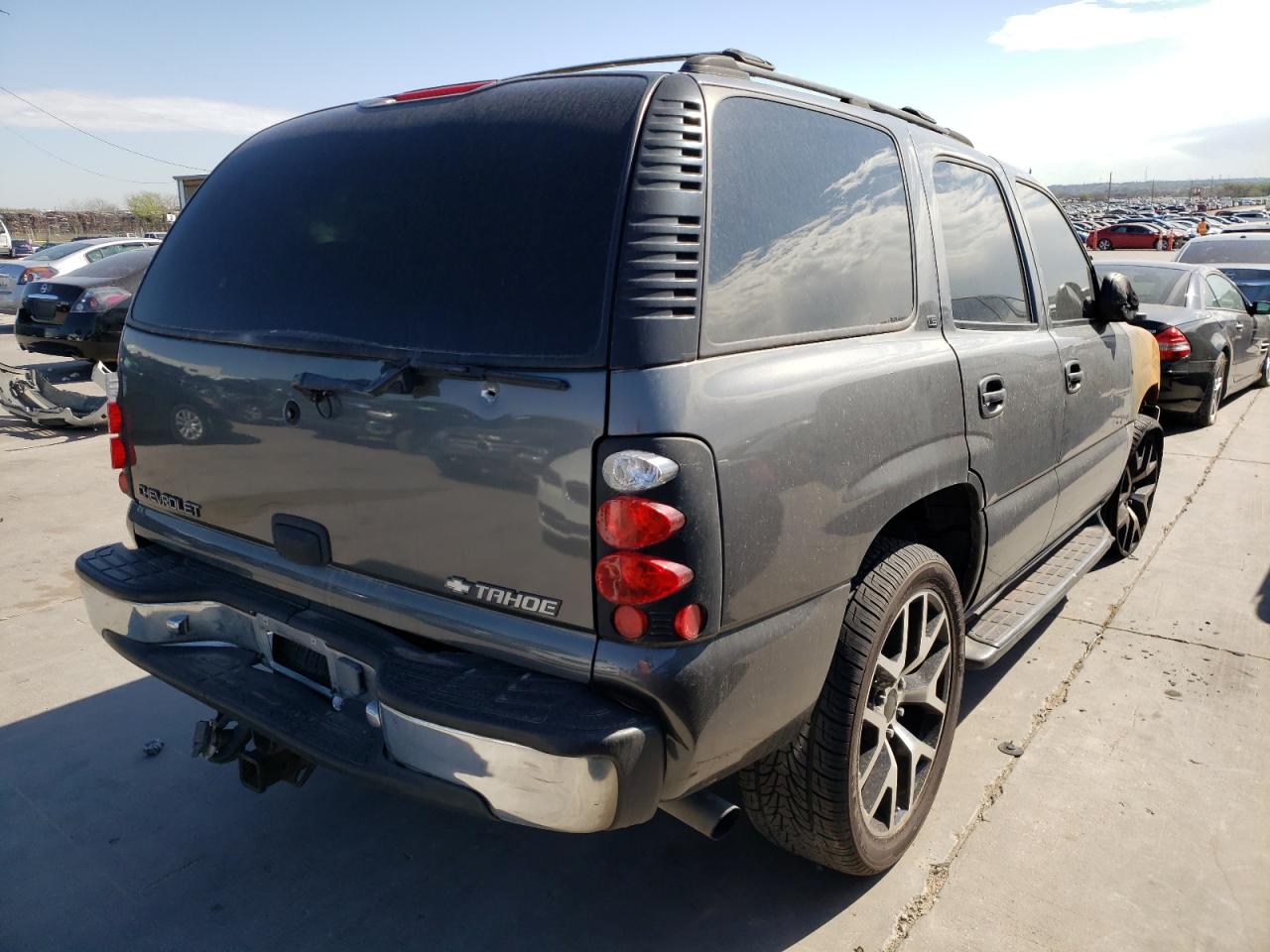 Photo 4 from auction – 2001 CHEVROLET TAHOE C150 with VIN 1GNEC13T91R123762