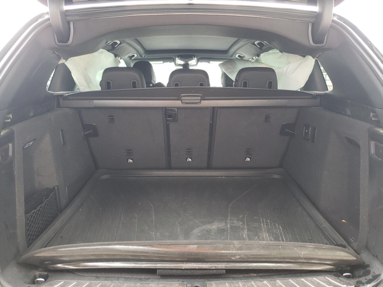 Photo 9 from auction – 2019 BMW X3 SDRIVE3 with VIN 5UXTR7C56KLF25778