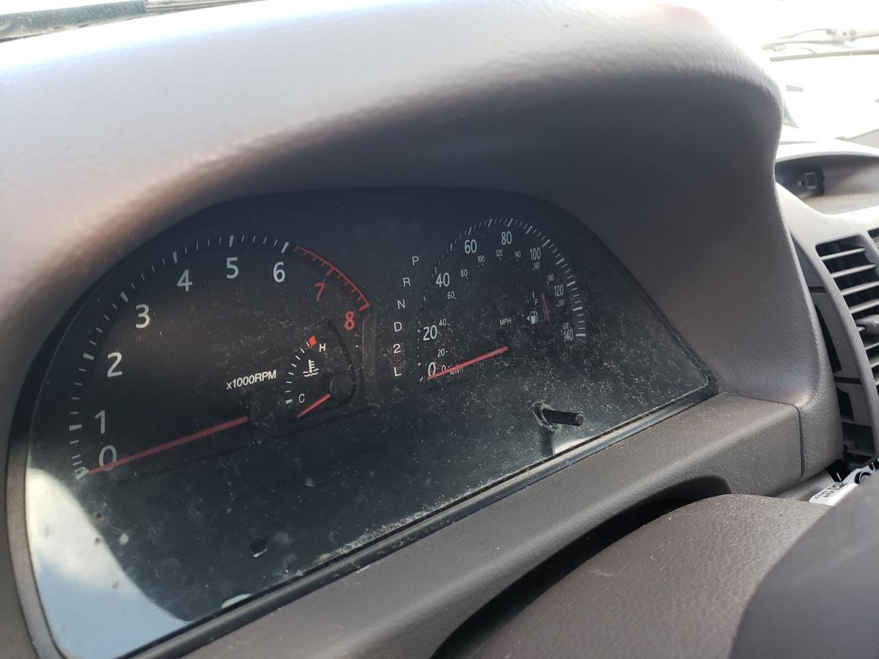 Photo 8 from auction – 2004 TOYOTA CAMRY LE with VIN 4T1BE32K34U278752