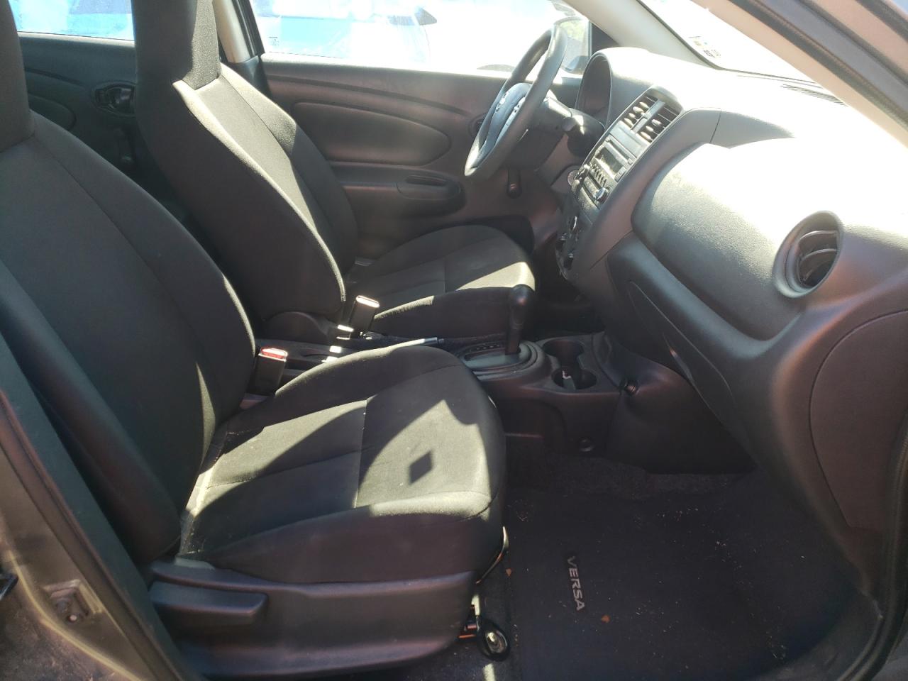 Photo 5 from auction – 2017 NISSAN VERSA S with VIN 3N1CN7AP4HL895786