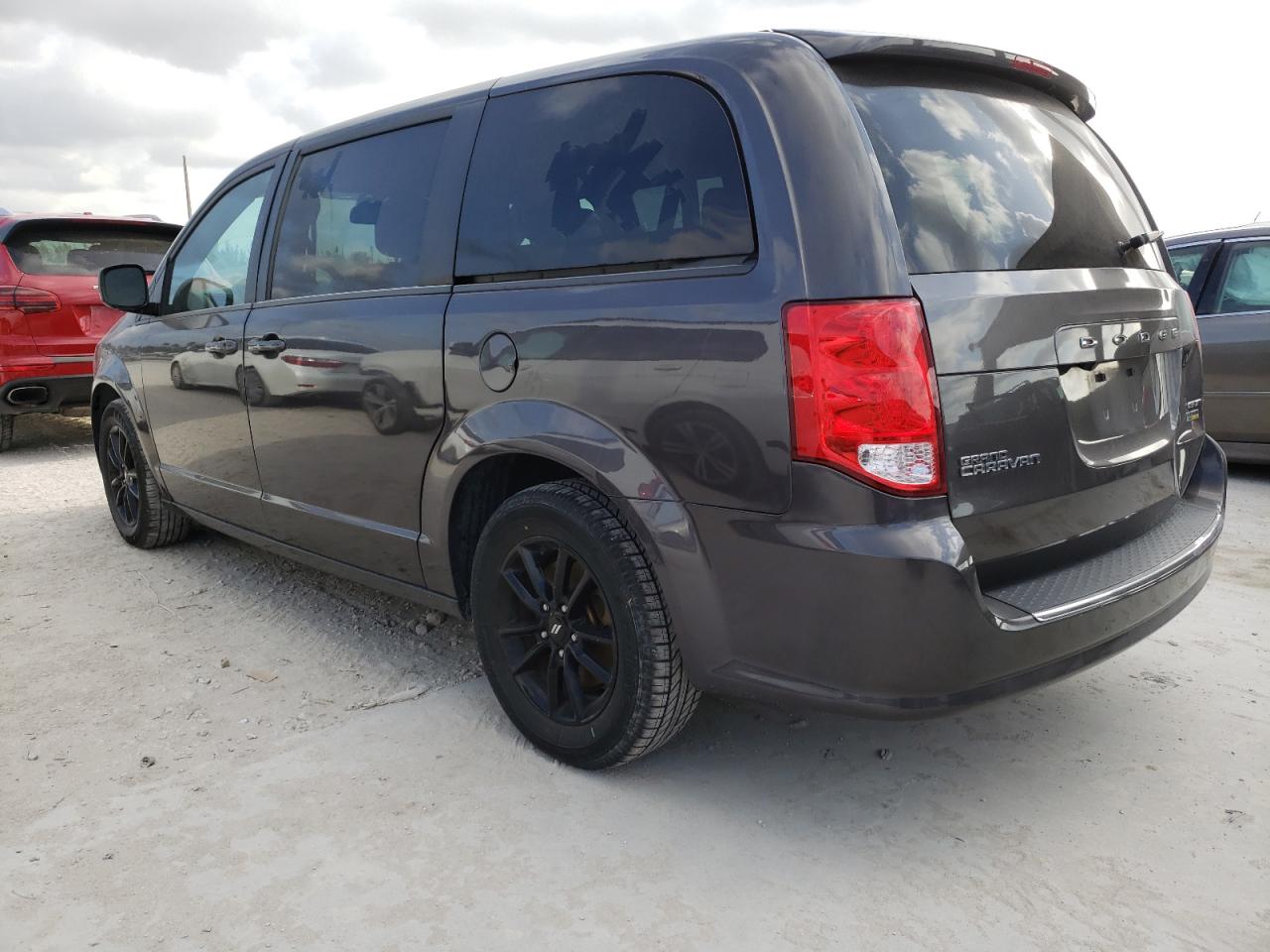 Photo 3 from auction – 2019 DODGE GRAND CARA with VIN 2C4RDGEG2KR670023