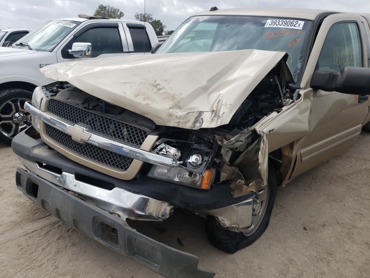 Photo 9 from auction – 2004 CHEVROLET SILVERADO with VIN 1GCEK19T04E151903