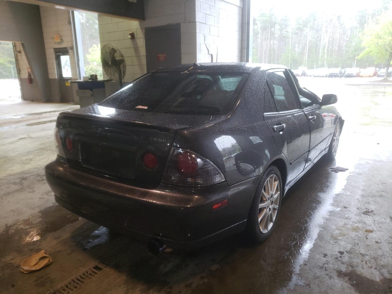 Photo 4 from auction – 2003 LEXUS IS 300 with VIN JTHBD192230074207