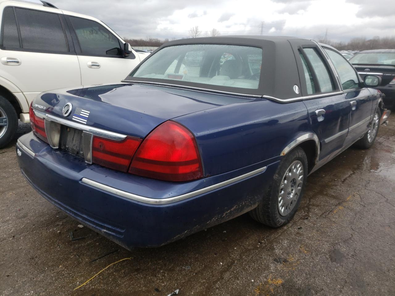 Photo 4 from auction – 2004 MERCURY GRAND MARQ with VIN 2MEFM74W34X635936