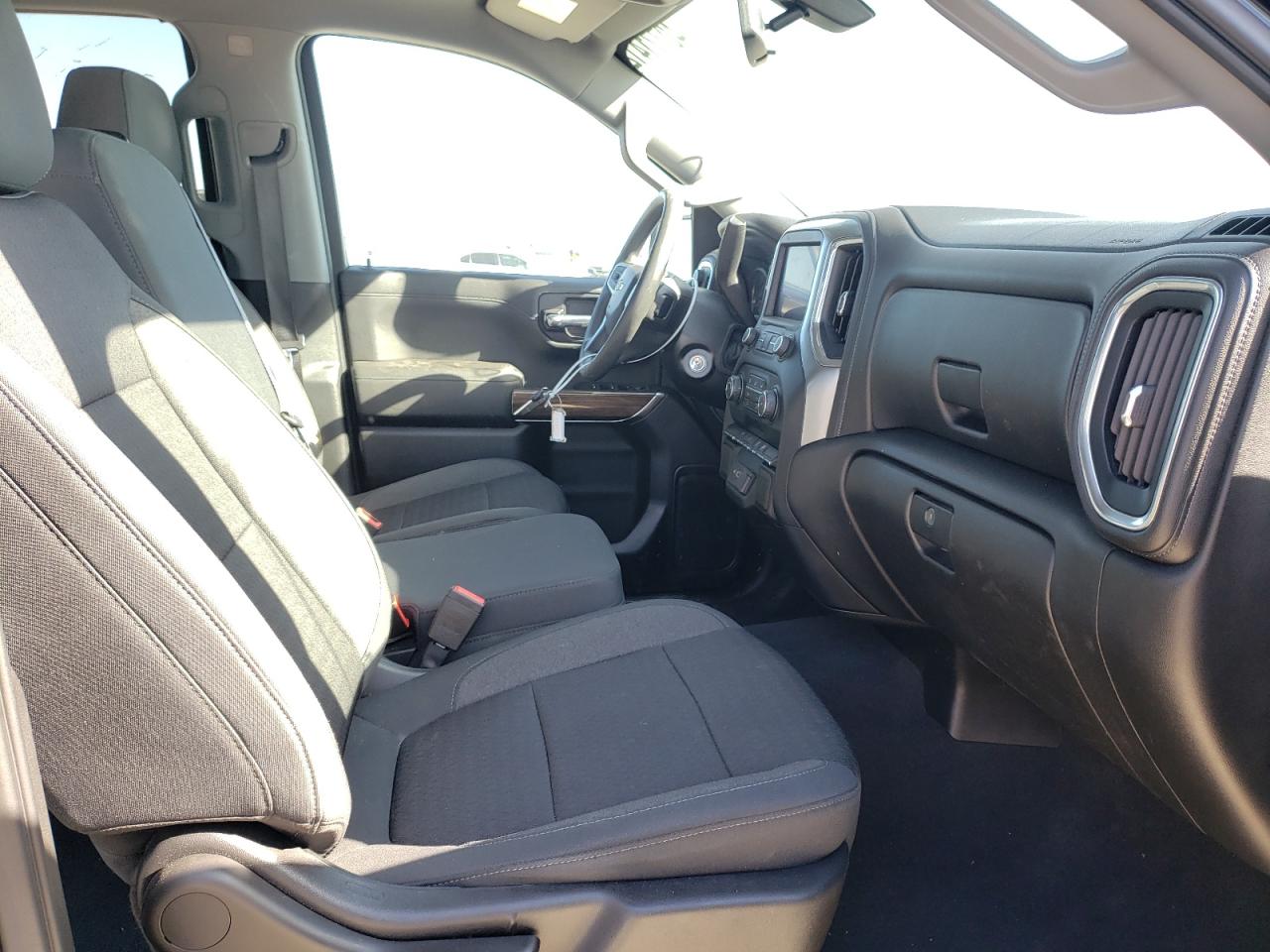 Photo 5 from auction – 2020 CHEVROLET SILVERADO with VIN 1GCRYDED5LZ237411