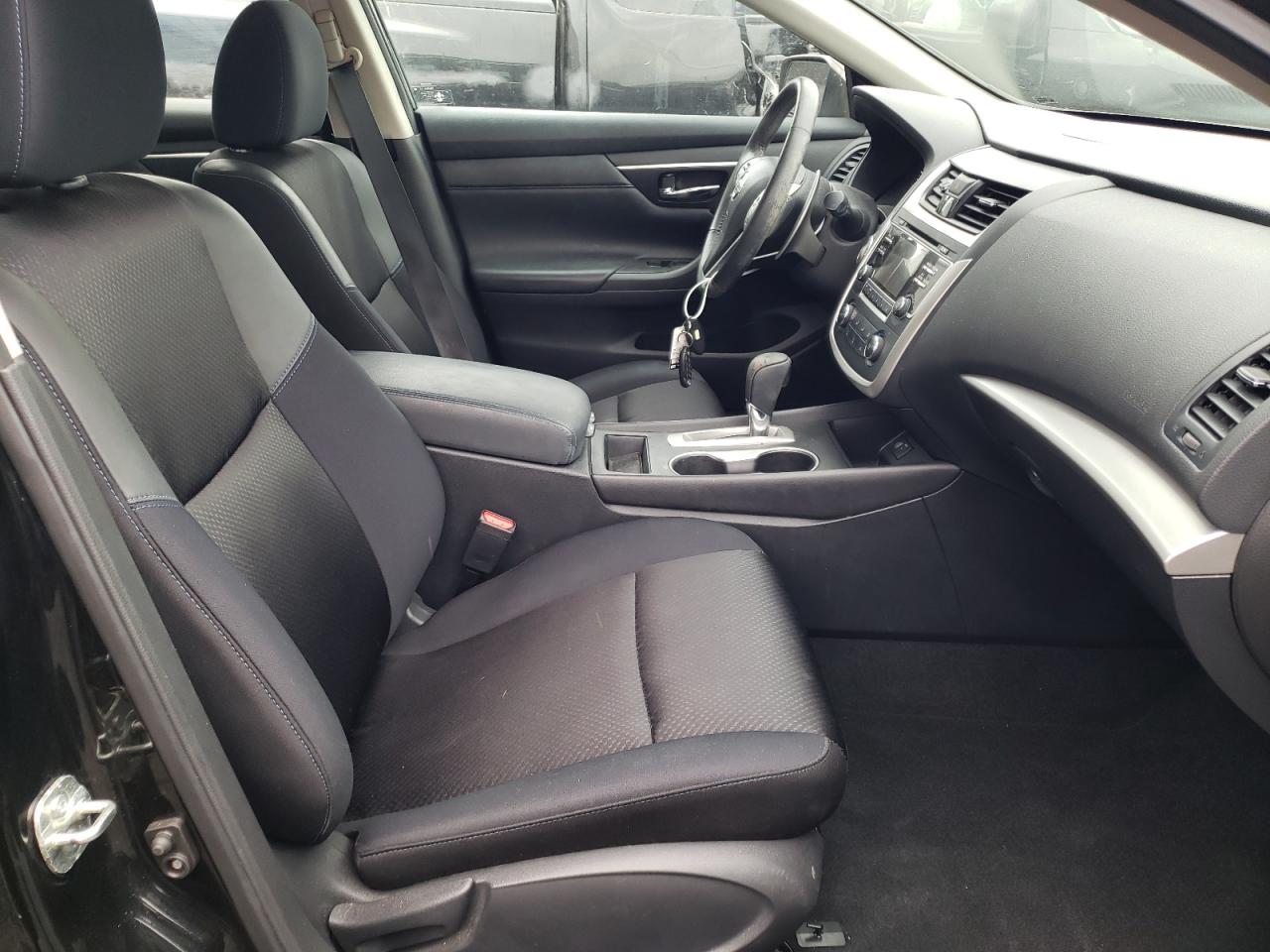 Photo 5 from auction – 2017 NISSAN ALTIMA 2.5 with VIN 1N4AL3AP1HC247651