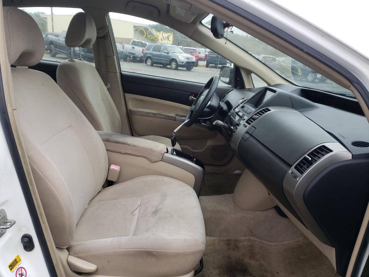 Photo 5 from auction – 2004 TOYOTA PRIUS with VIN JTDKB20U940021761