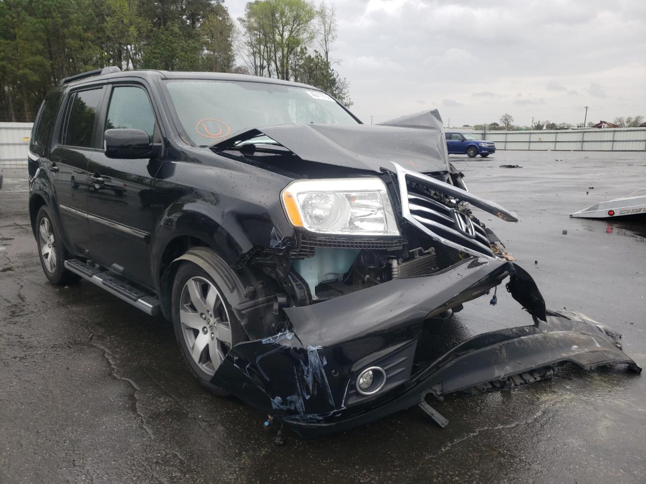 Photo 1 from auction – 2015 HONDA PILOT TOUR with VIN 5FNYF4H99FB052314