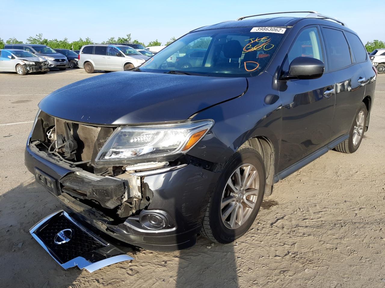 Фото 2 с аукциона – 2014 NISSAN PATHFINDER с VIN 5N1AR2MN9EC709586