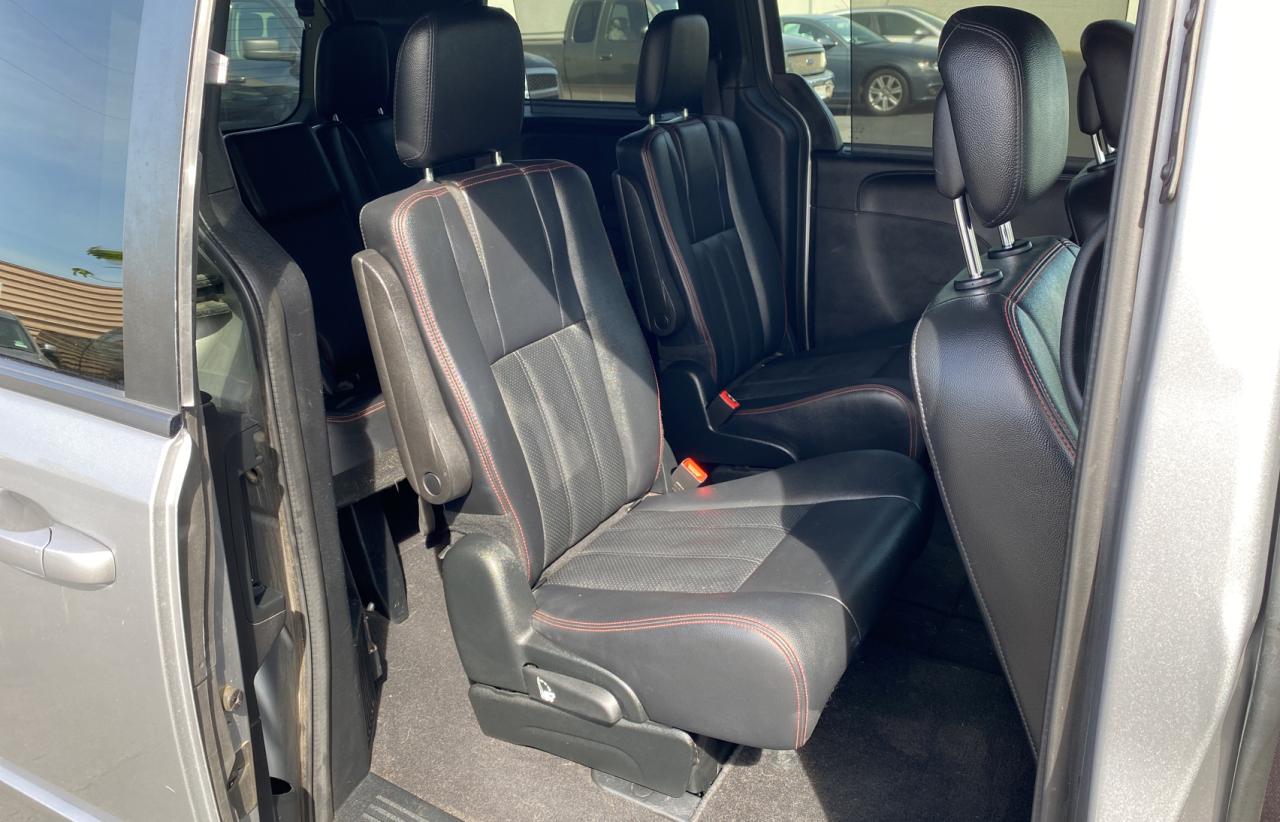 Photo 6 from auction – 2017 DODGE GRAND CARA with VIN 2C4RDGEG9HR731733