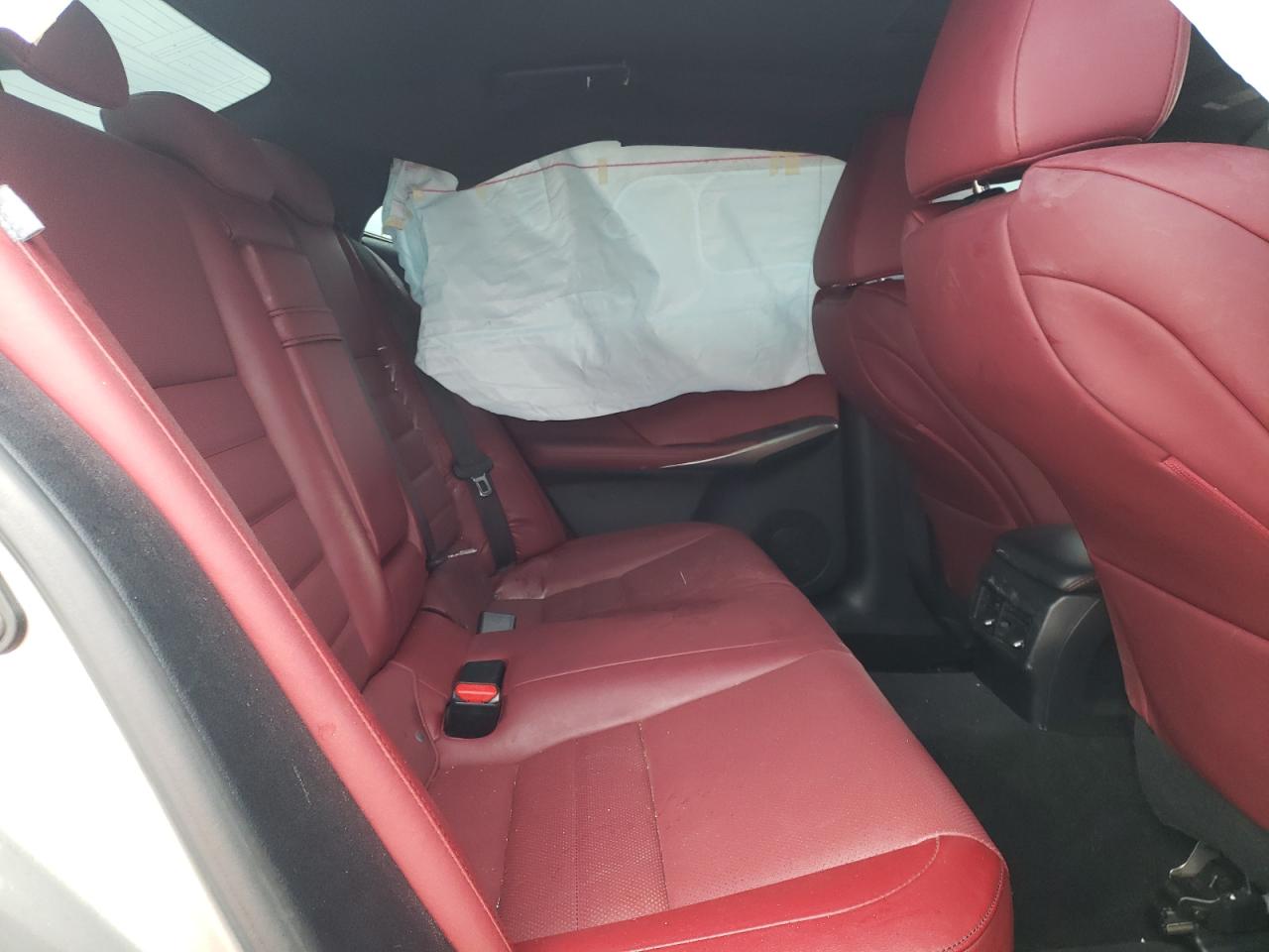 Photo 6 from auction – 2017 LEXUS IS 200T with VIN JTHBA1D2XH5060906