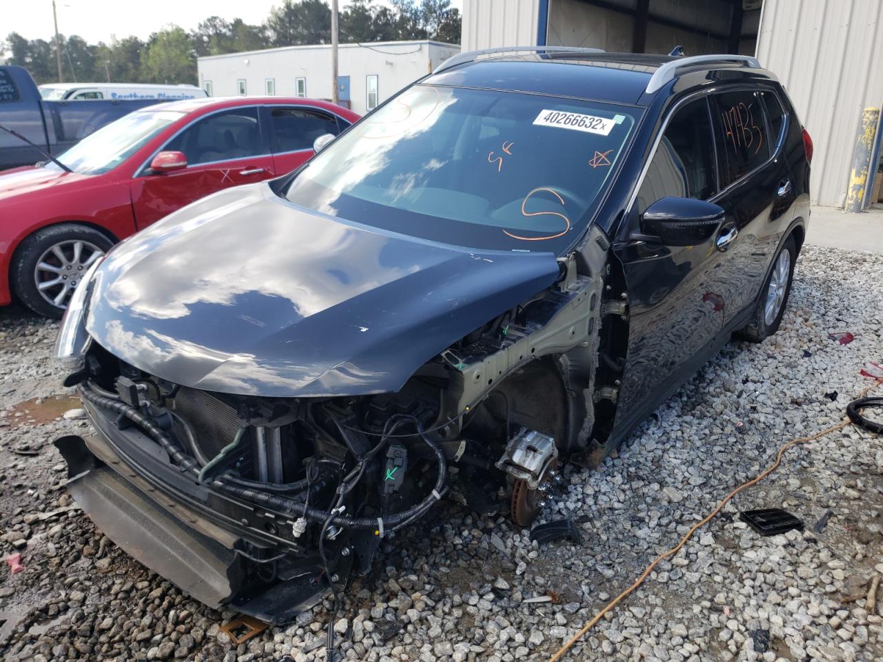 Photo 2 from auction – 2018 NISSAN ROGUE S with VIN 5N1AT2MT7JC818655