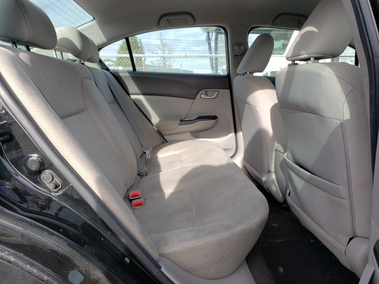 Photo 6 from auction – 2012 HONDA CIVIC LX with VIN 19XFB2F55CE084119