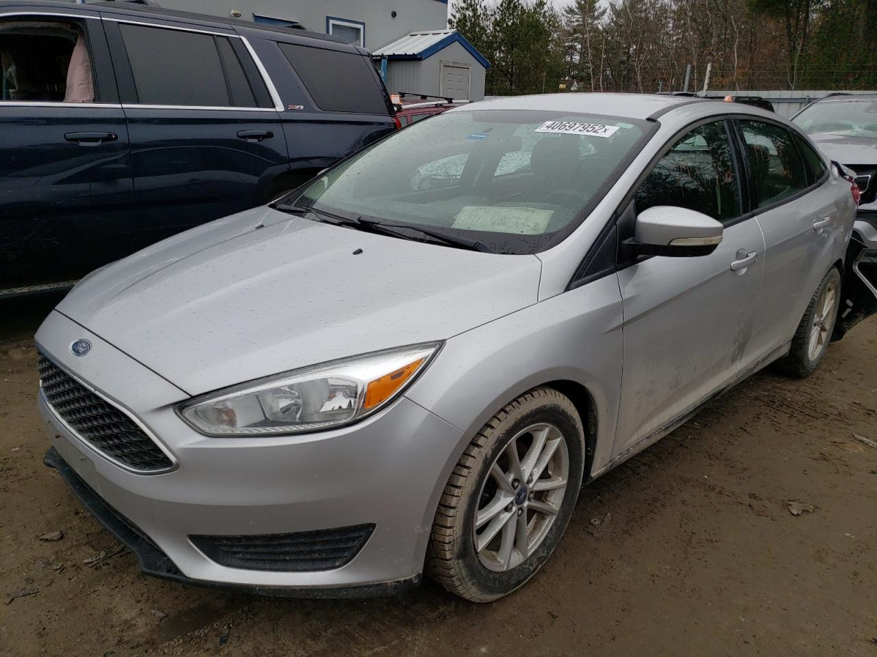 Photo 2 from auction – 2015 FORD FOCUS SE with VIN 1FADP3F24FL212954