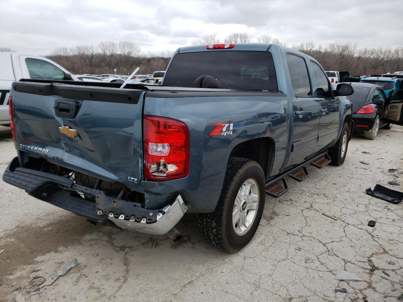 Photo 4 from auction – 2013 CHEVROLET SILVERADO with VIN 3GCPKTE74DG330127