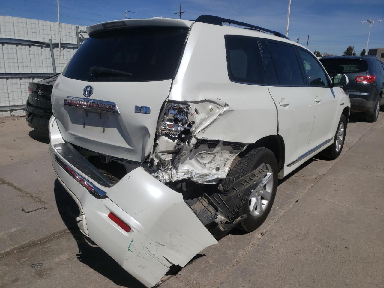 Photo 4 from auction – 2013 TOYOTA HIGHLANDER with VIN JTEBC3EH3D2016330