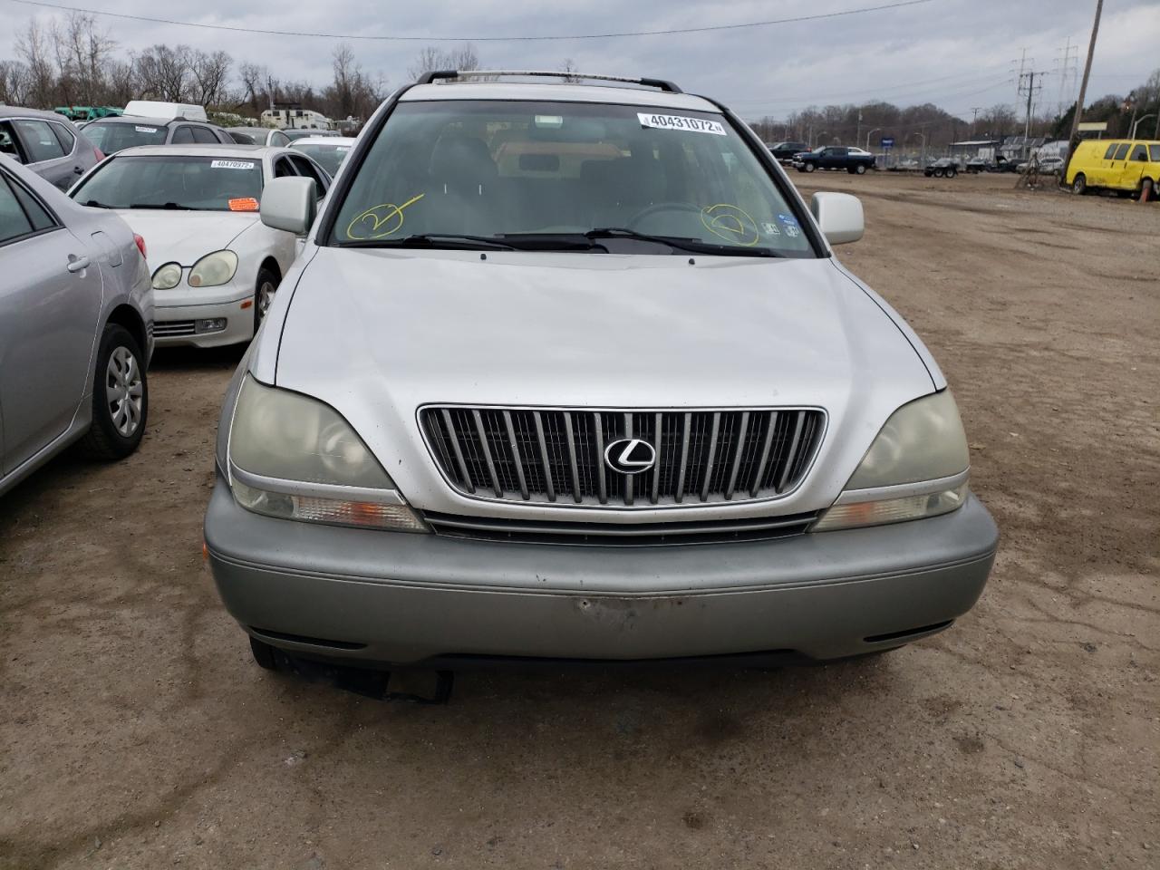 Photo 9 from auction – 2000 LEXUS RX 300 with VIN JT6HF10UXY0161324