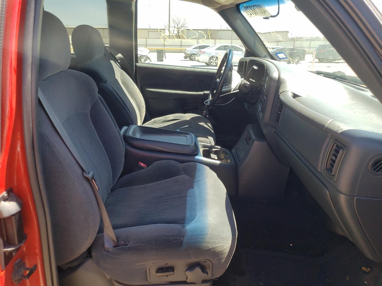 Photo 5 from auction – 2002 CHEVROLET SILVERADO with VIN 2GCEC19V121394925