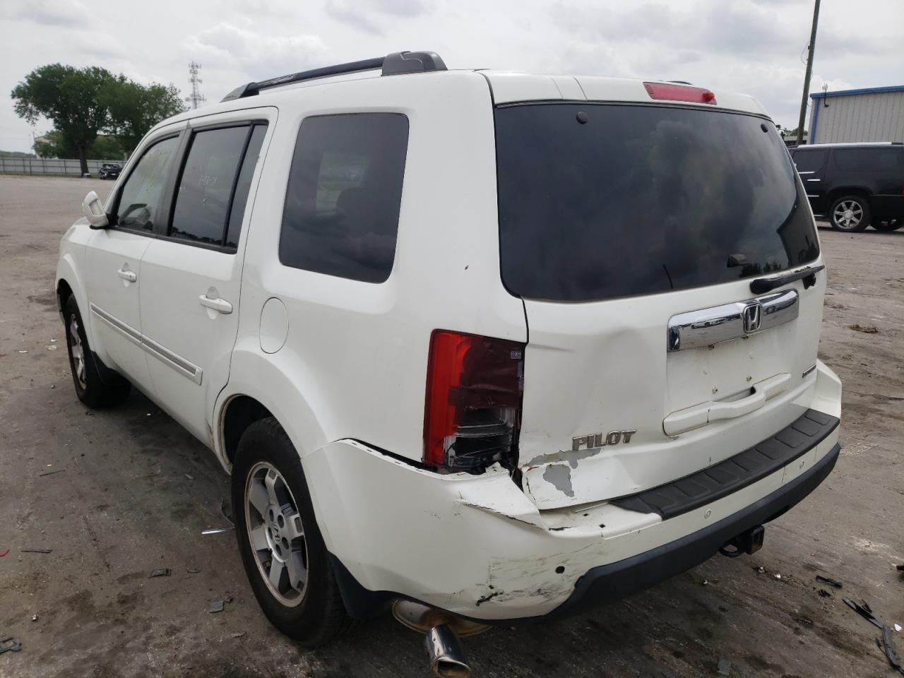 Photo 3 from auction – 2011 HONDA PILOT TOUR with VIN 5FNYF3H97BB026346