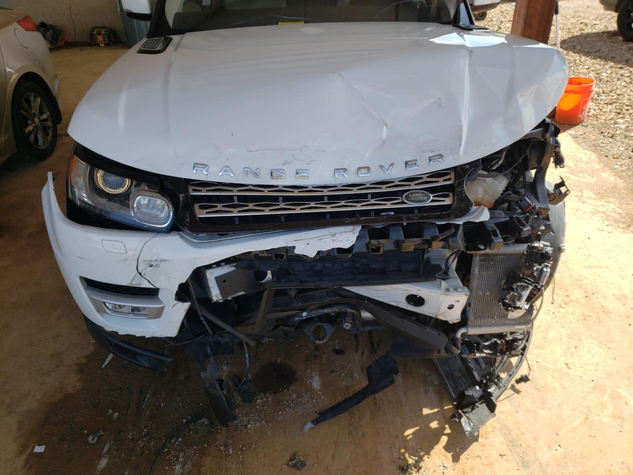 Photo 7 from auction – 2016 LAND ROVER RANGE ROVE with VIN SALWR2VFXGA636432