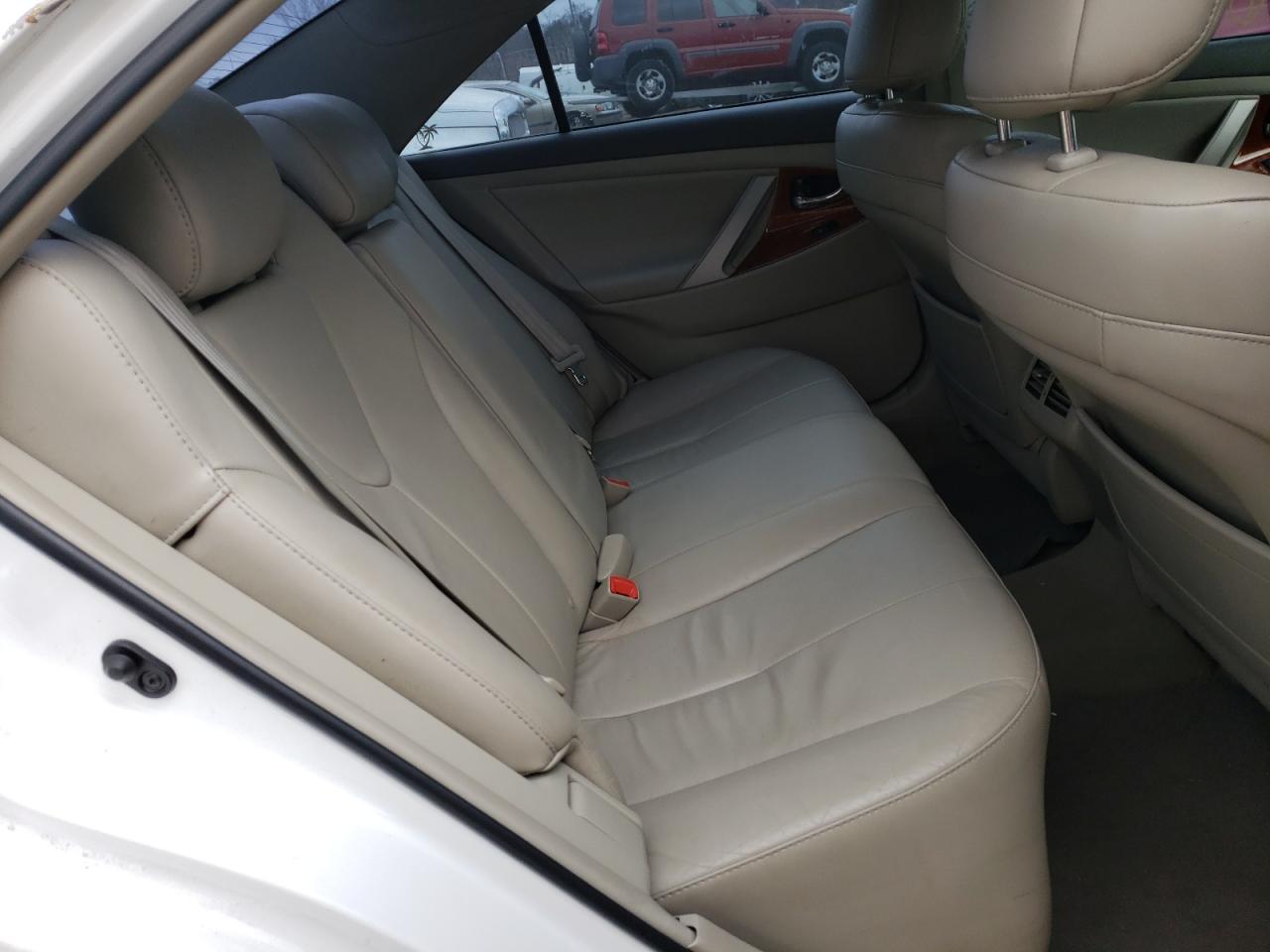 Photo 6 from auction – 2011 TOYOTA CAMRY BASE with VIN 4T1BF3EK1BU702905