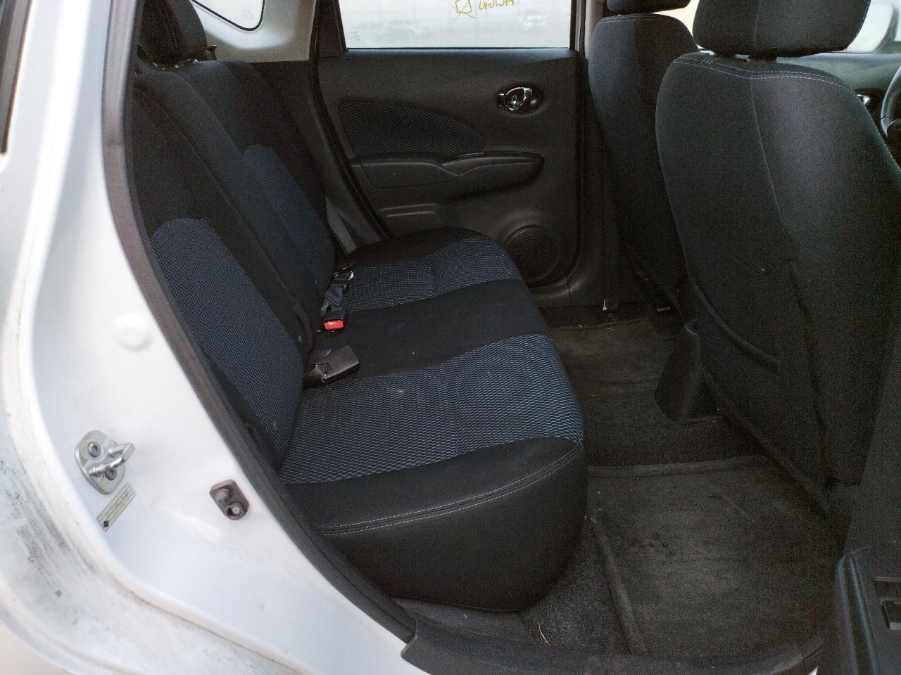 Photo 6 from auction – 2016 NISSAN VERSA NOTE with VIN 3N1CE2CP5GL365387