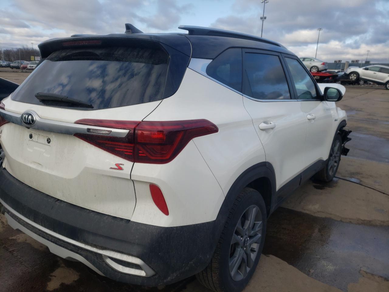 Photo 4 from auction – 2021 KIA SELTOS S with VIN KNDEUCAA7M7096368