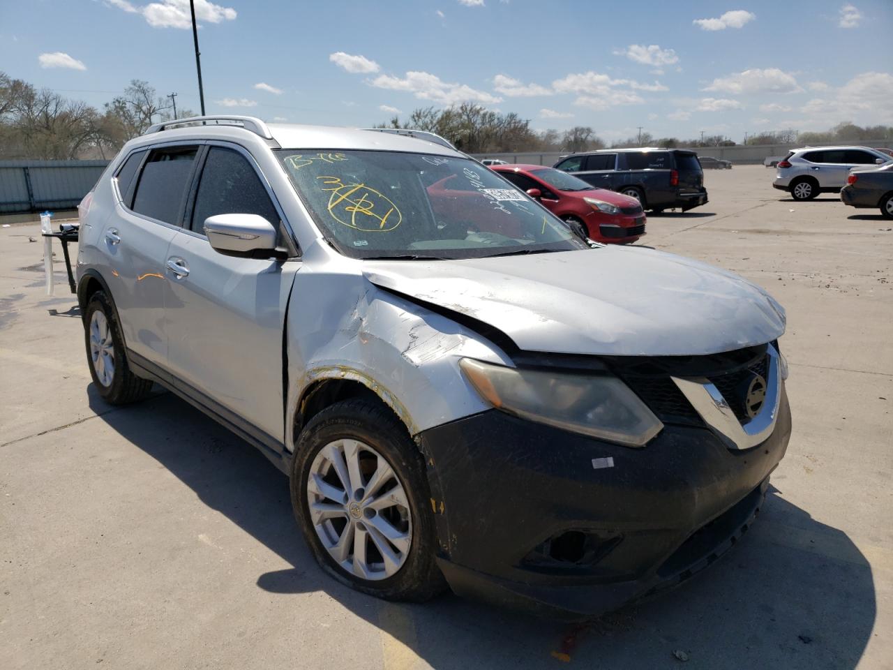 NISSAN ROGUE S 2015 with VIN KNMAT2MT9FP515011 - Photo from auction