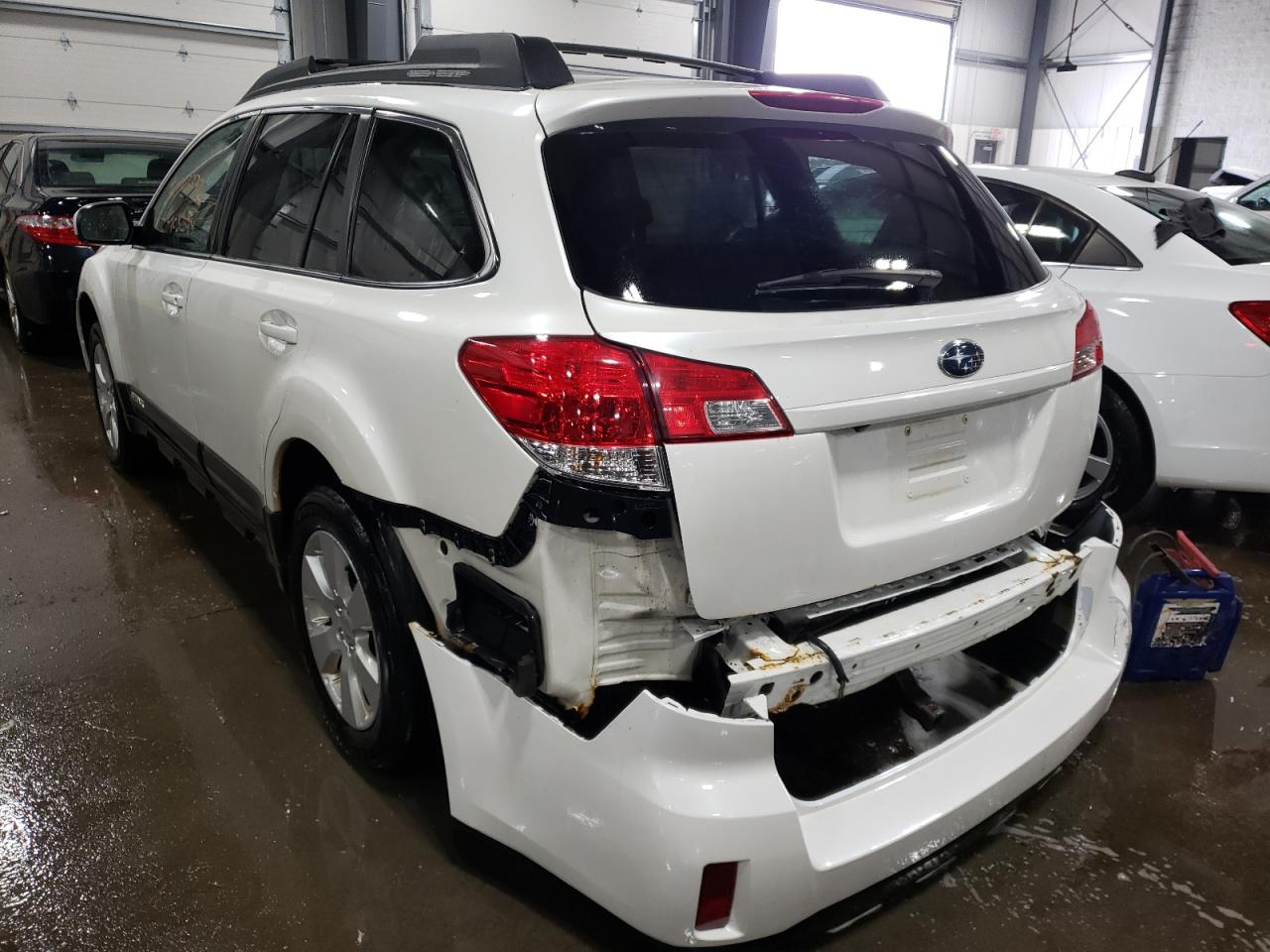 Photo 3 from auction – 2011 SUBARU OUTBACK 2. with VIN 4S4BRCGC4B3366363