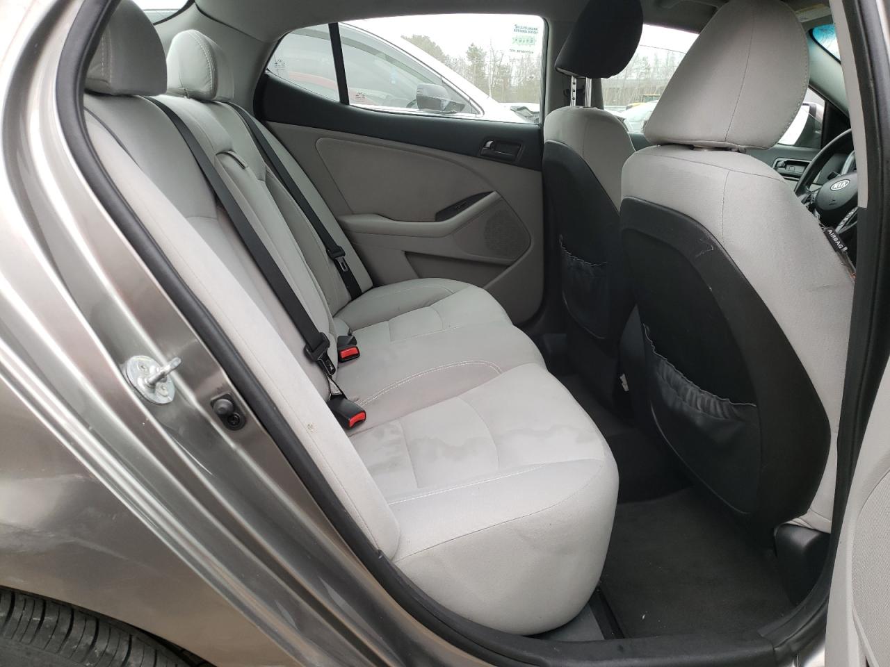 Photo 6 from auction – 2012 KIA OPTIMA LX with VIN 5XXGM4A71CG060460