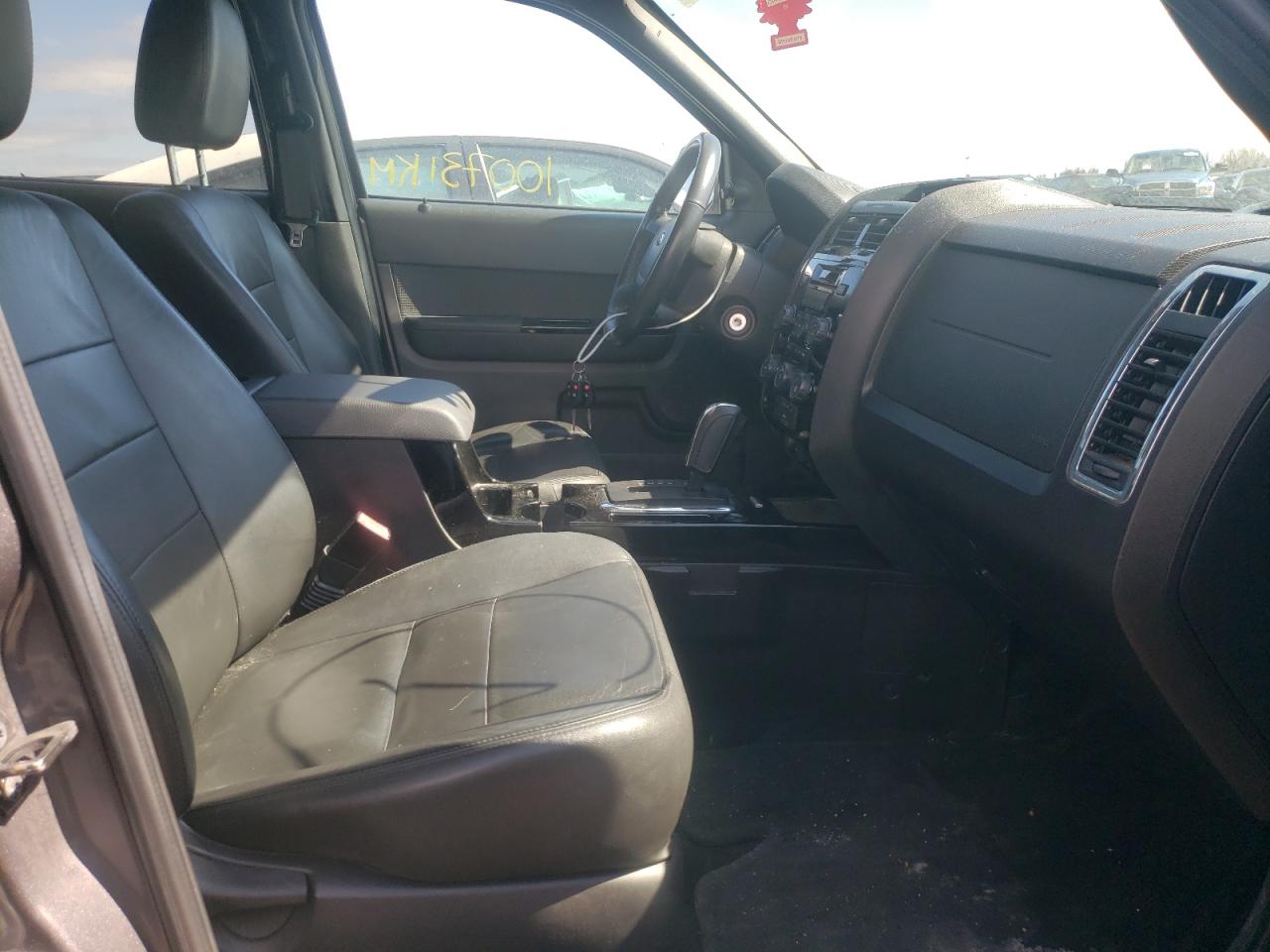 Photo 5 from auction – 2010 FORD ESCAPE LIM with VIN 1FMCU9EG9AKB87932