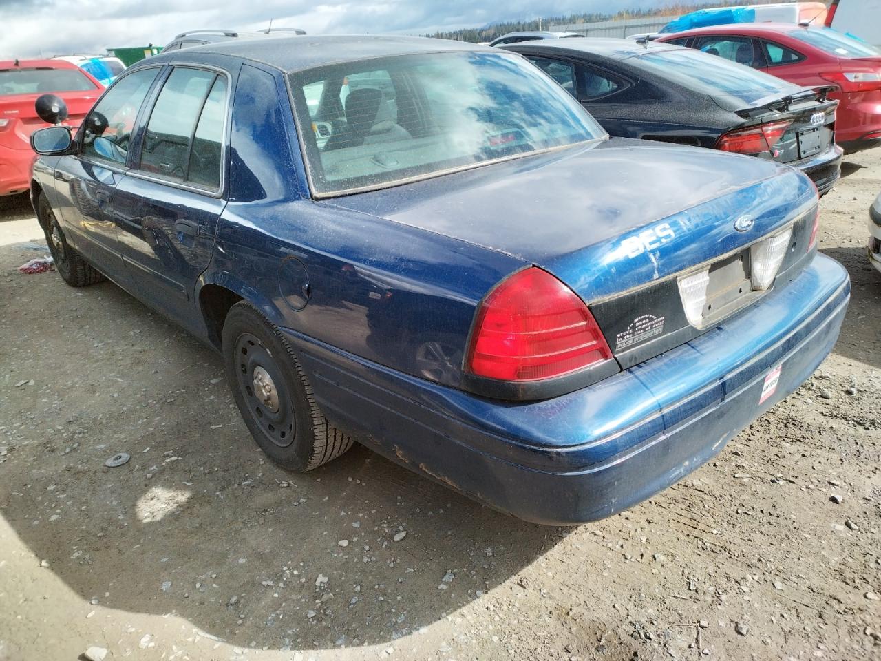 Photo 3 from auction – 2004 FORD CROWN VICT with VIN 2FAHP71W14X147015