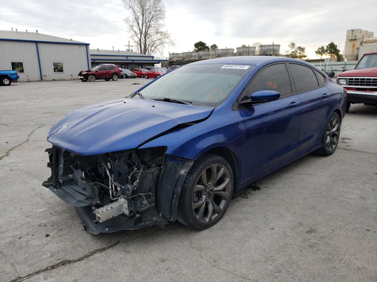Photo 2 from auction – 2015 CHRYSLER 200 S with VIN 1C3CCCBB2FN531320