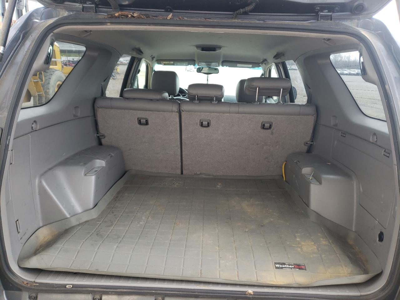 Photo 9 from auction – 2003 TOYOTA 4RUNNER LI with VIN JTEZT17R130010772