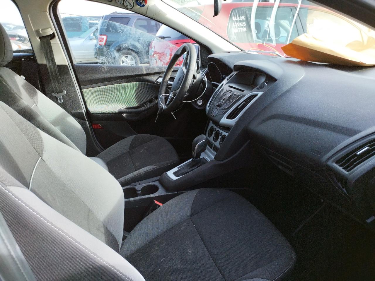 Photo 5 from auction – 2013 FORD FOCUS SE with VIN 1FADP3K24DL184883