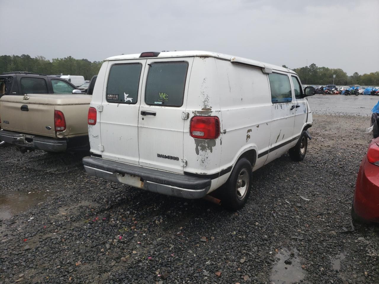 Photo 4 from auction – 2001 DODGE RAM VAN B1 with VIN 2B7HB11Y01K514311