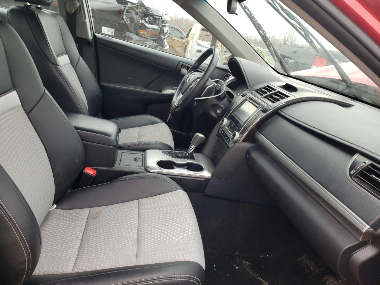 Photo 5 from auction – 2014 TOYOTA CAMRY L with VIN 4T1BF1FK4EU765715