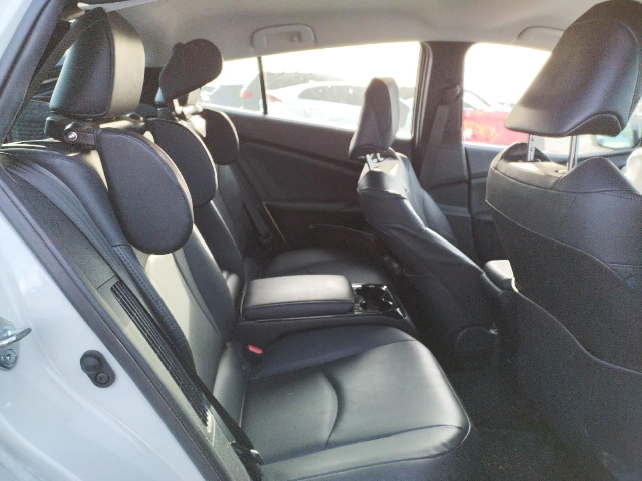 Photo 6 from auction – 2019 TOYOTA PRIUS PRIM with VIN JTDKARFP5K3116228