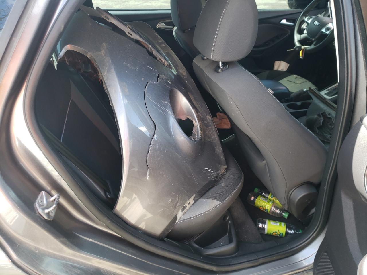 Photo 6 from auction – 2014 FORD FOCUS SE with VIN 1FADP3F29EL320369