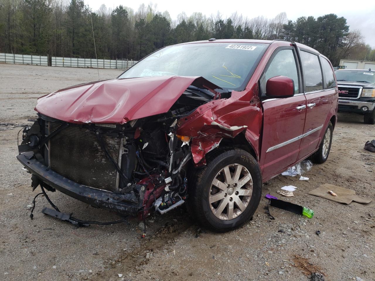 Photo 2 from auction – 2011 CHRYSLER TOWN & COU with VIN 2A4RR8DG6BR643359